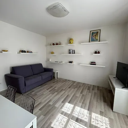 Casa Vanny Colico